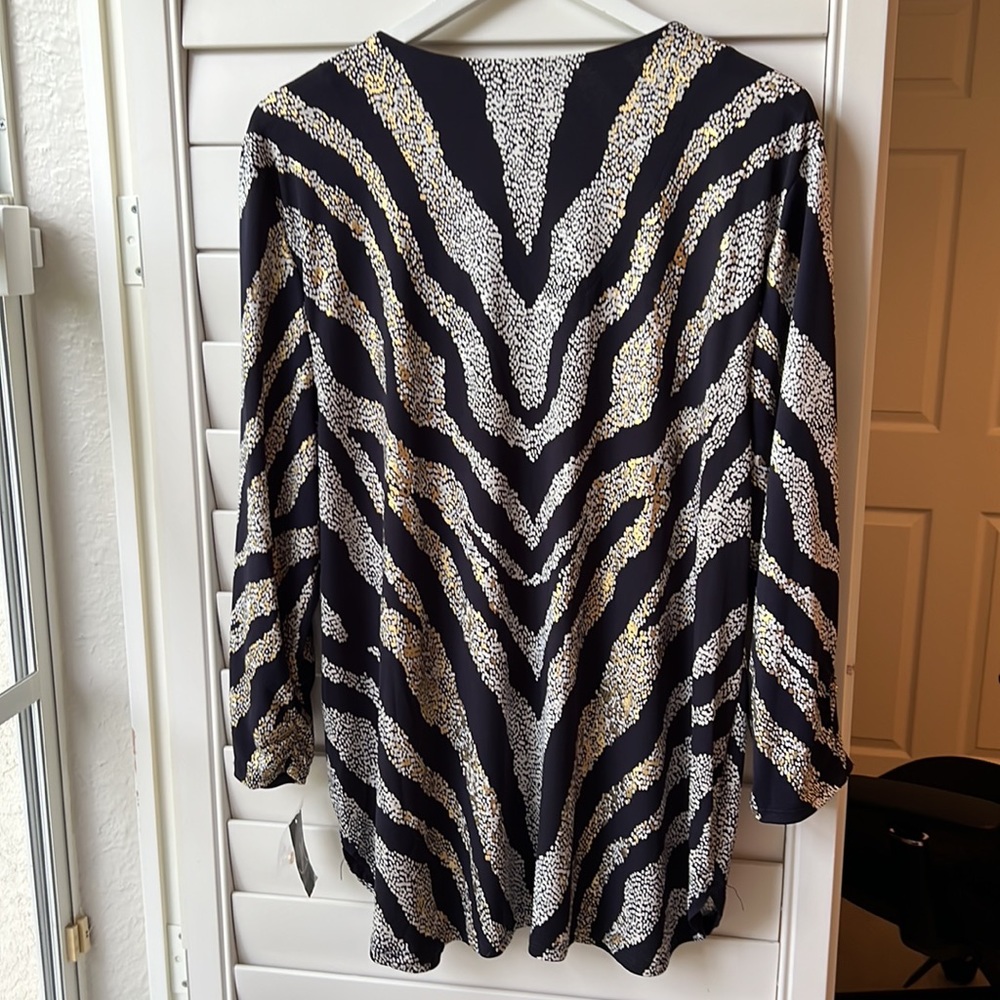 JM Collection | Zip Front Gold Speck Zebraesque Tunic - Picture 5 of 11
